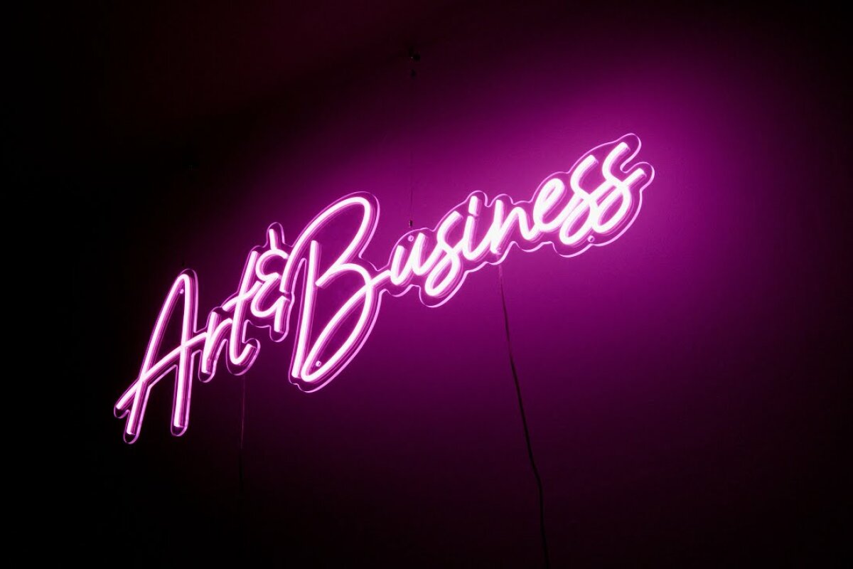 Monika Fryčová: ART & BUSINESS